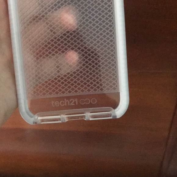 Tech21 case - Picture 3 of 4